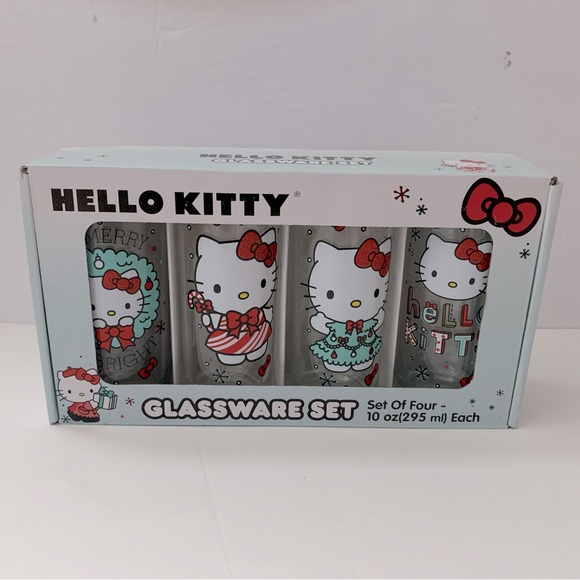 Hello Kitty Holiday Christmas Glass Cups - Picture 4 of 4